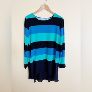 Susan Graver Liquid Knit Long Sleeve Top. Size Large